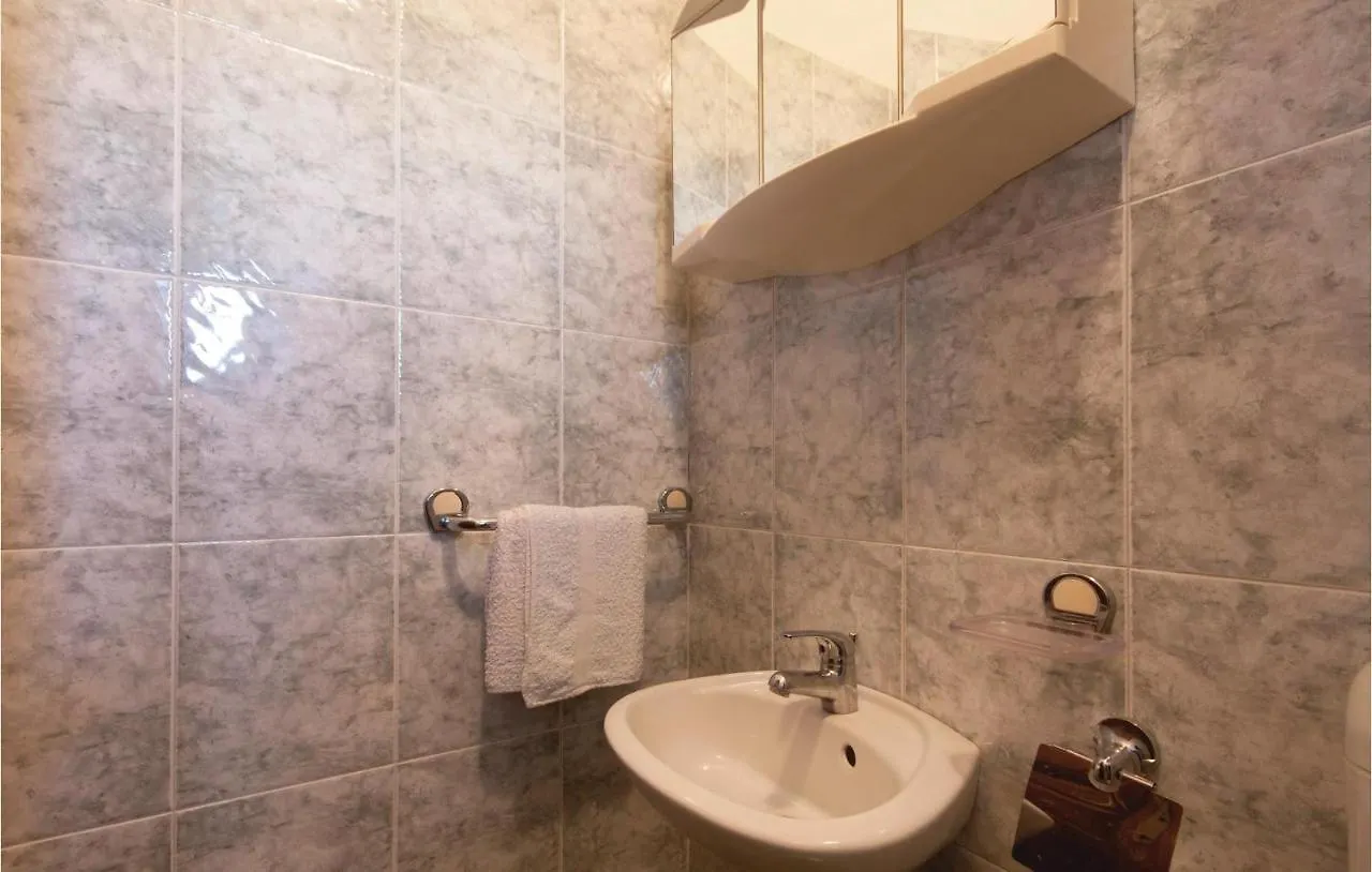 Amazing Home In Barban With Kitchen Casa vacanze